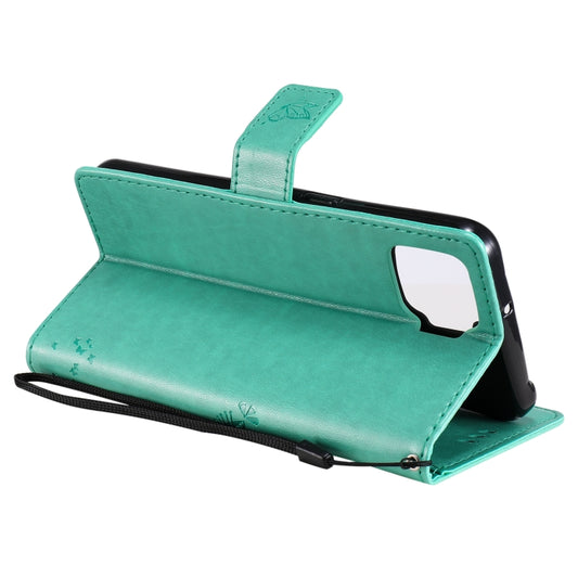 Horizontal flip mechanism with magnetic closure on decorative leather phone case