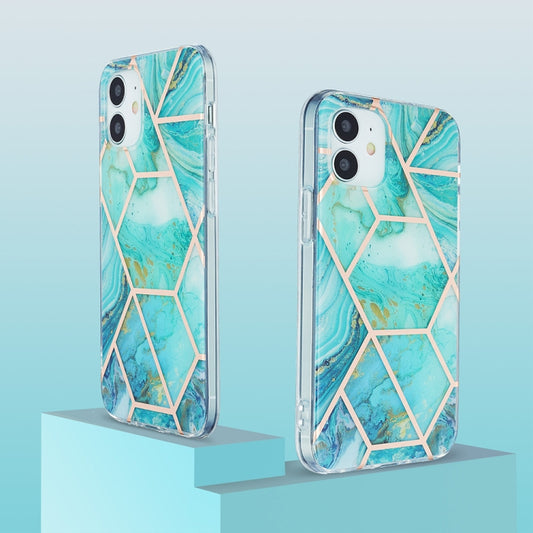 Luxe marble texture protective case iPhone 12 Pro Max back cover detail