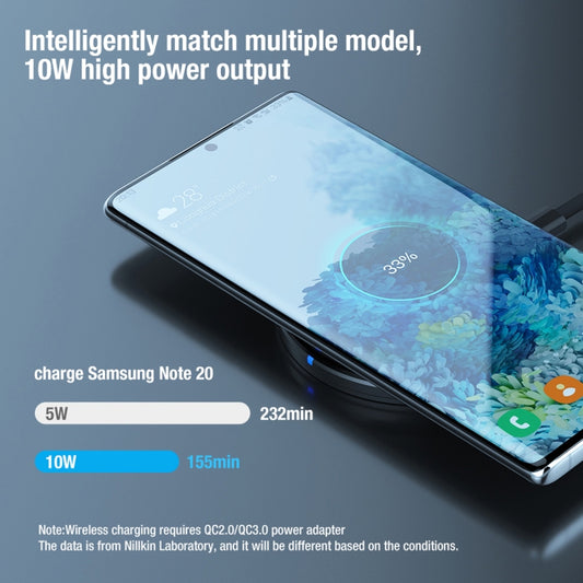 Close-up of NILLKIN MC026 charging surface with non-slip pad for device stability