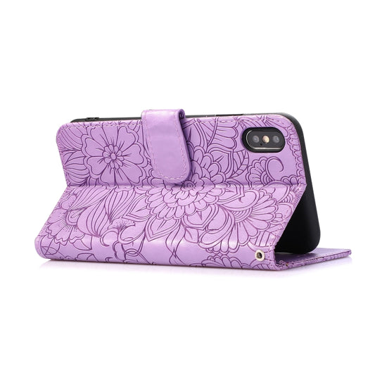 Multi-functional iPhone flip case featuring three card slots and cash pocket