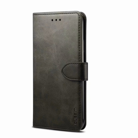 Horizontal leather phone case holder featuring multiple card storage compartments
