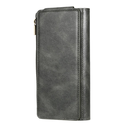 Magnetic closure detail on premium leather Galaxy S10e case with card storage