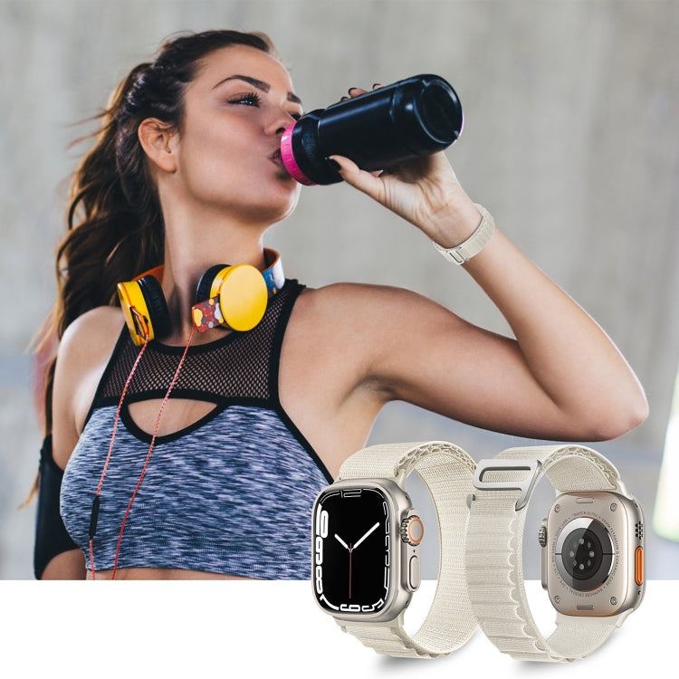 Silver Buckle Nylon Watch Band, For Apple Watch Ultra 49mm / Series 8&7 45mm / SE 2&6&SE&5&4 44mm, For Apple Watch Series 8&7 41mm / SE 2&6&SE&5&4 40mm / 3&2&1 38mm