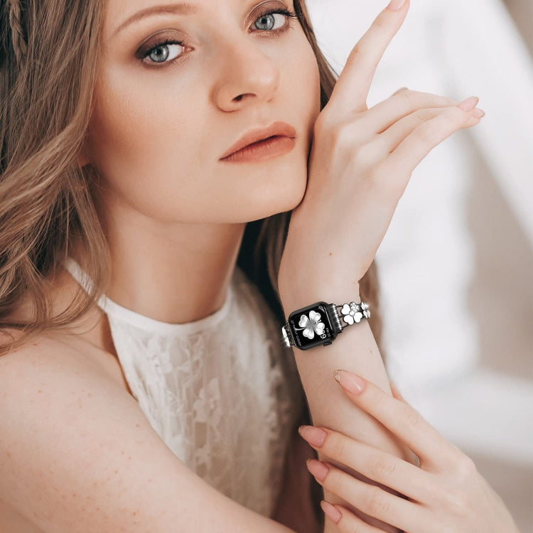 Petal Metal Diamond Watch Band, For Apple Watch SE 2022 44mm, For Apple Watch SE 40mm, For Apple Watch SE 44mm, For Apple Watch 6 40mm