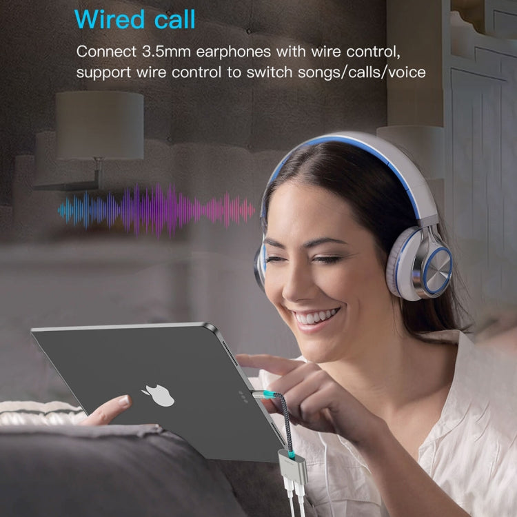 TOTU AD-2 8 Pin to 8 Pin + 3.5mm  Audio Adapter, 8 Pin to 8 Pin + 3.5mm