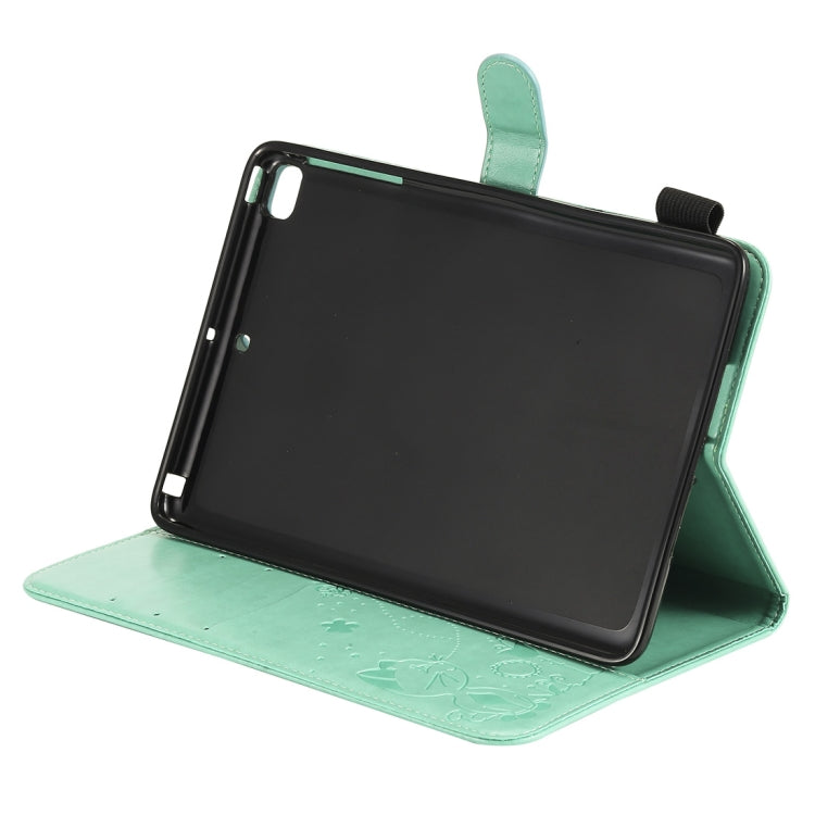 Cat Bee Embossing Pattern Horizontal Flip Leather Case with Holder & Card Slots & Wallet & Pen Slot & Wake-up / Sleep Function, For iPad mini 5 / 4 / 3 / 2 / 1, For iPad Air 2 / Air / 9.7 (2018) & (2017), For iPad 4 / 3 / 2