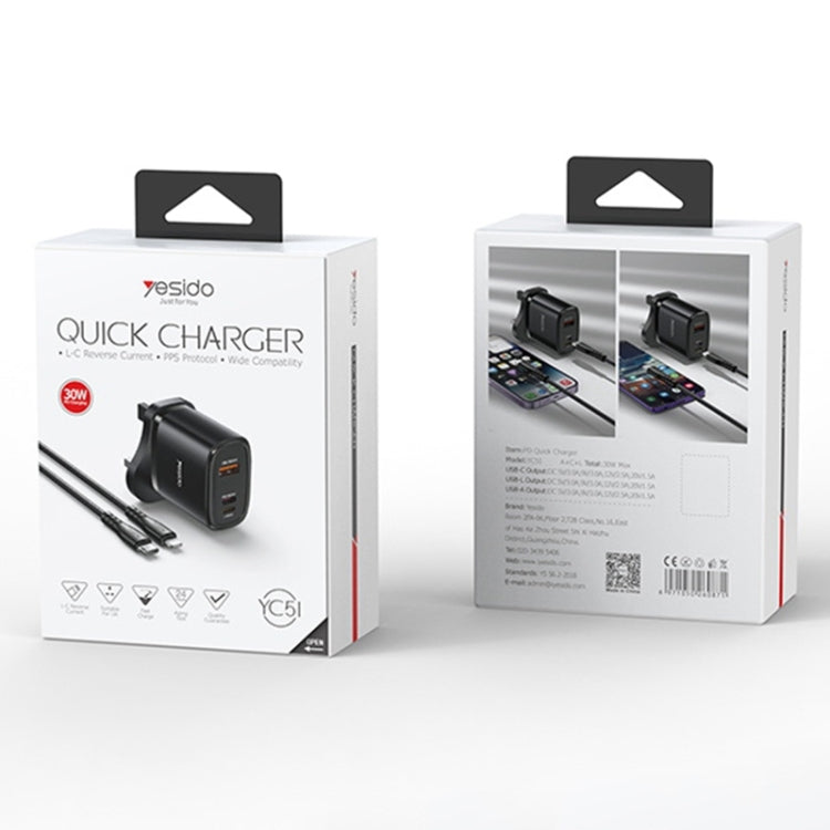 Chargeur de voyage Yesido YC51 30 W USB-C / Type-C + USB + 8 broches avec câble Type-C vers 8 broches de 1 m, prise britannique, YC51
