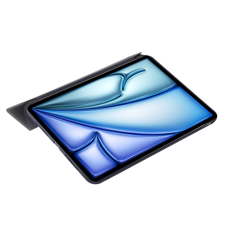 Étui à rabat en cuir pour tablette, trois volets, pour iPad Pro 13 (2024) et iPad Pro 11 (2024).