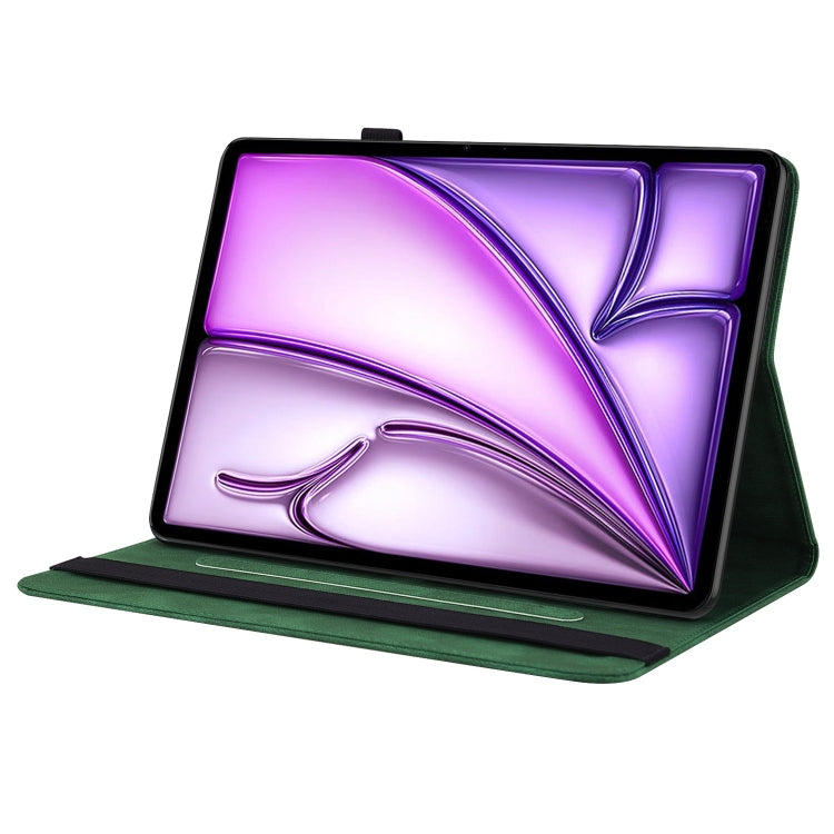 Étui en cuir gaufré motif papillon et fleur pour iPad Air 11 (2024) et iPad Pro 11 (2024).
