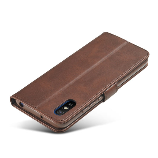 Full coverage protective bumper edges and camera lens protection design
