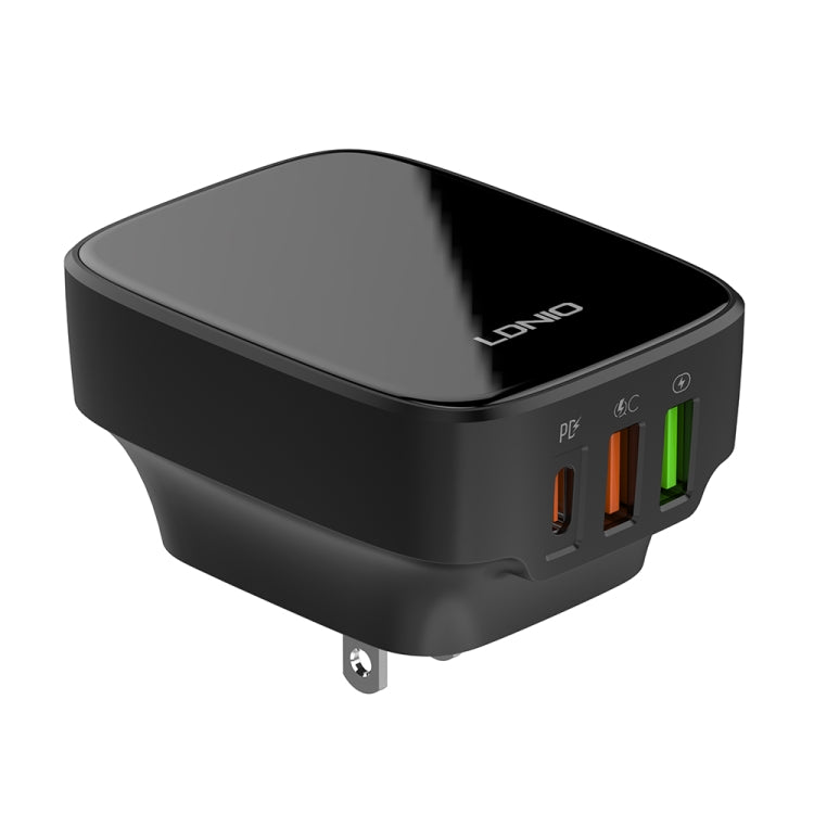 LDNIO Q334 32W Type-C + Dual USB Port Charger with 1m USB-C / Type-C to 8 Pin Data Cable, EU Plug, UK Plug, US Plug
