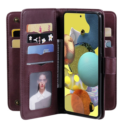 Interior card slot layout in Samsung Galaxy case with photo frame function