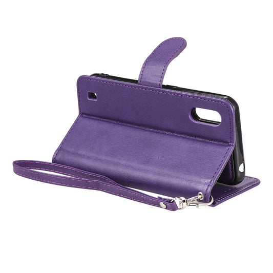Magnetic holder detail on versatile Galaxy case with wallet functionality