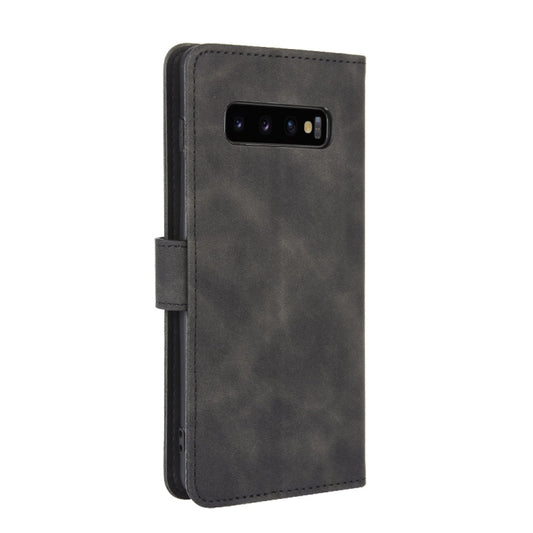 Galaxy S10 5G horizontal flip case with skin-feel leather texture and magnetic closure