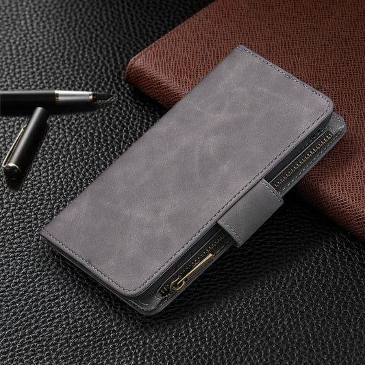Detachable magnetic flip case for Samsung Galaxy Note20 Ultra, full closed position