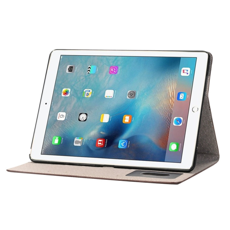 Étui à rabat horizontal en cuir à texture croisée avec support, emplacements pour cartes et portefeuille pour iPad Pro 9,7 pouces.