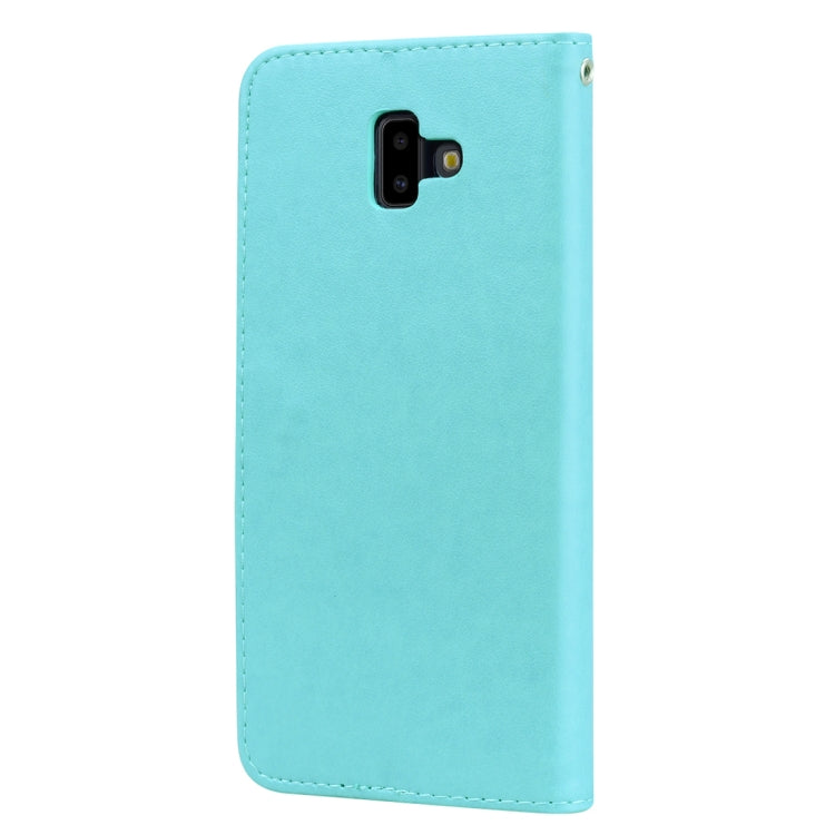 Étui à rabat horizontal en cuir PU avec motif rose en relief pour Samsung Galaxy J6 Plus, avec support, emplacements pour cartes et portefeuille.