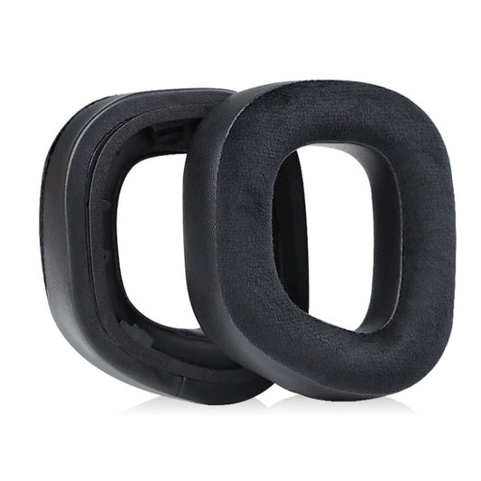Premium velvet headphone case featuring RGB design for CORSAIR HS80