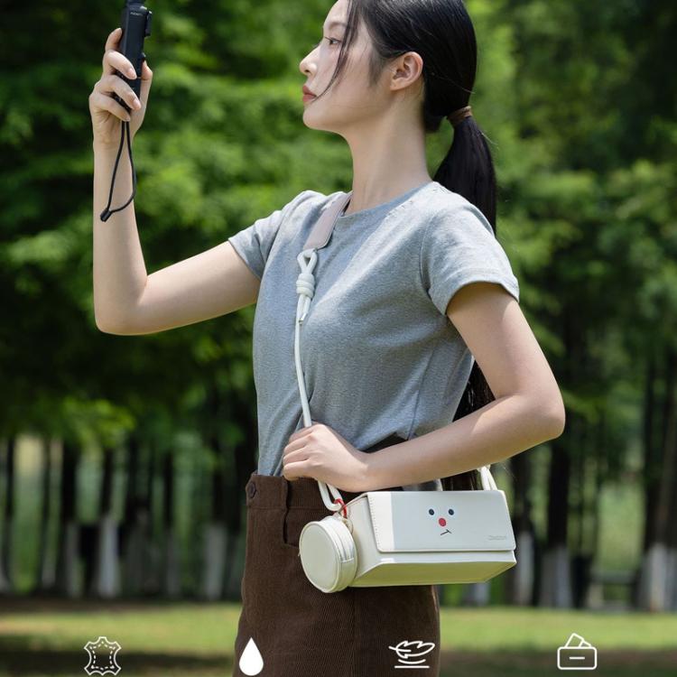 For DJI Pocket 3 Cwatcun D195 Medium Pocket Tripod Camera Bag Camera Accessories Shoulder Bag, D195